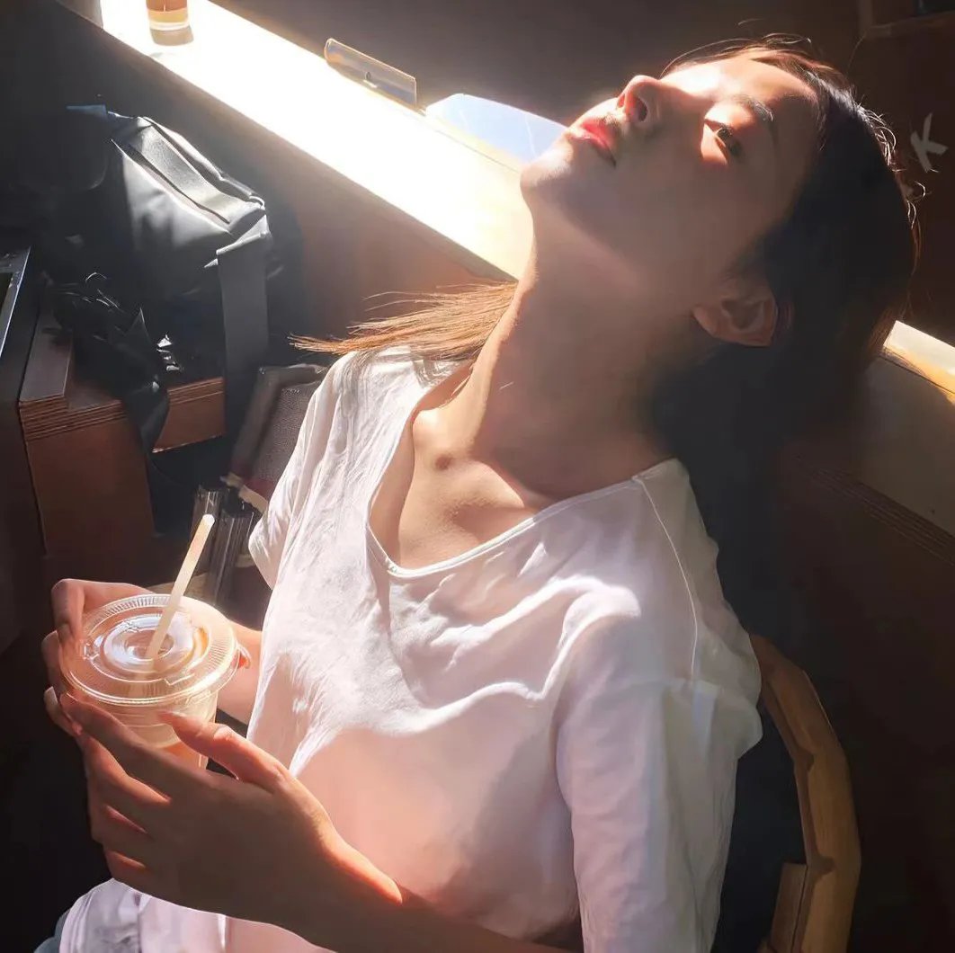 看不见的枕边人